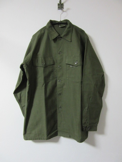 Deadstock ミリタリーシャツ_b0166471_00595778.jpg