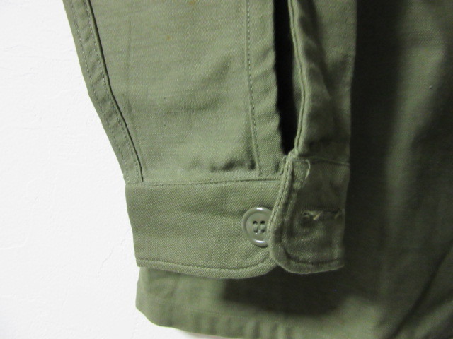 Deadstock ミリタリーシャツ_b0166471_01005144.jpg