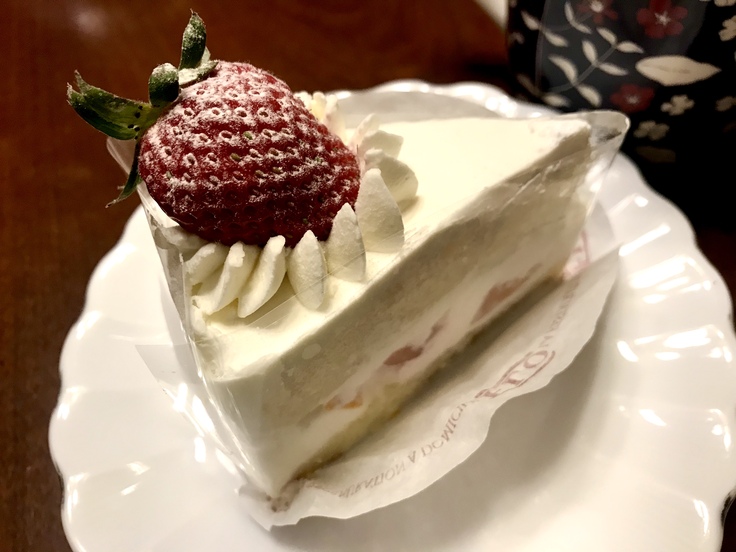 月曜の朝*雨の朝*そんな朝はケーキから♪_c0212604_6563064.jpg