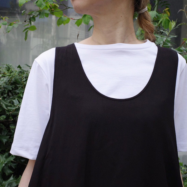 レーヨンノースリーブ COMOLI_d0364239_19275481.jpg