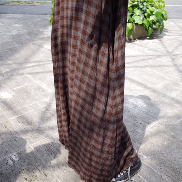 レーヨンノースリーブ COMOLI_d0364239_19313478.jpg