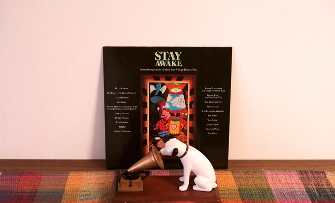 レコードでも聴くか(STAY AWAKE - Various Interpretation of Music from Vintage Disney Films)〜さよならハル・ウィルナー_d0027243_16391729.jpg