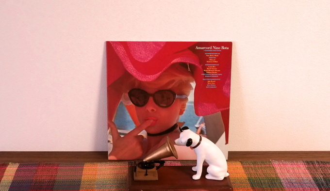 レコードでも聴くか(STAY AWAKE - Various Interpretation of Music from Vintage Disney Films)〜さよならハル・ウィルナー_d0027243_16395128.jpg