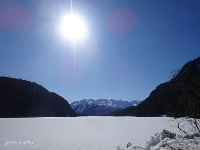 残雪 凍った道_d0356844_13080237.jpg
