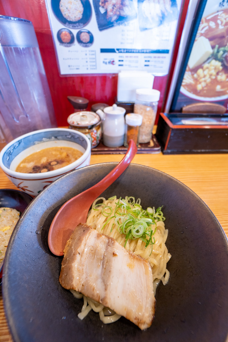 味噌ラーメン専門店 麺屋 國丸。 土佐道路店。で、肉味噌つけ麺_a0077663_18175564.jpg