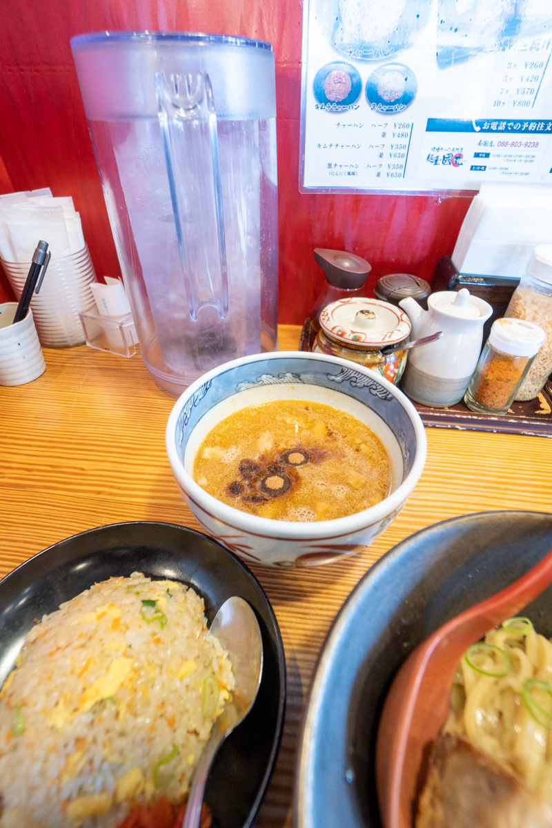 味噌ラーメン専門店 麺屋 國丸。 土佐道路店。で、肉味噌つけ麺_a0077663_18180007.jpg