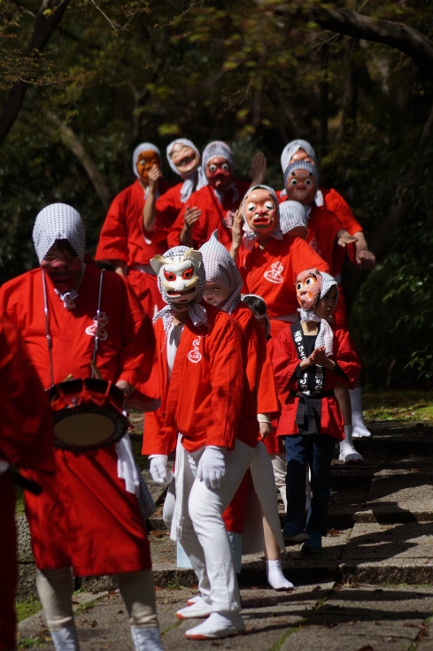 向日神社の桜とひょっとこ踊り_b0063958_11053365.jpg