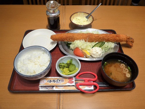 名古屋「海老どて食堂」へ行く。_f0232060_18104625.jpg