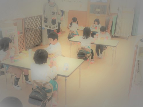 園庭で「春」を発見✿_c0352066_12024844.jpg