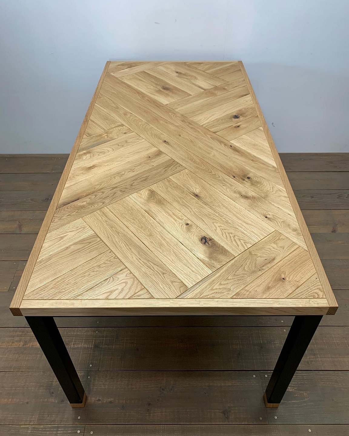 NK WB DINING TABLE_c0146581_09241197.jpg
