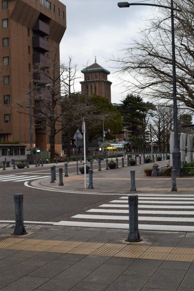 横浜市中区日本大通りの神奈川県庁本庁舎(昭和モダン建築探訪)_f0142606_09561197.jpg