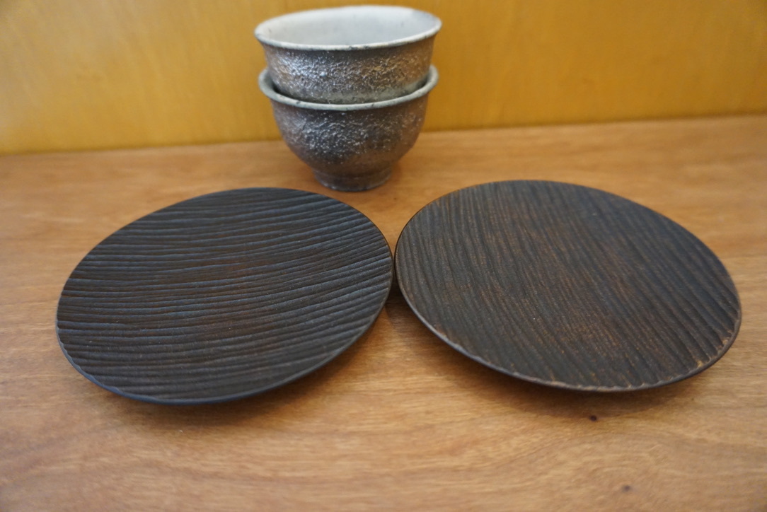 工房くさなぎさんの拭き漆豆皿と茶杯_b0132442_13445136.jpeg