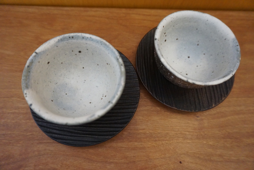 工房くさなぎさんの拭き漆豆皿と茶杯_b0132442_13445960.jpeg