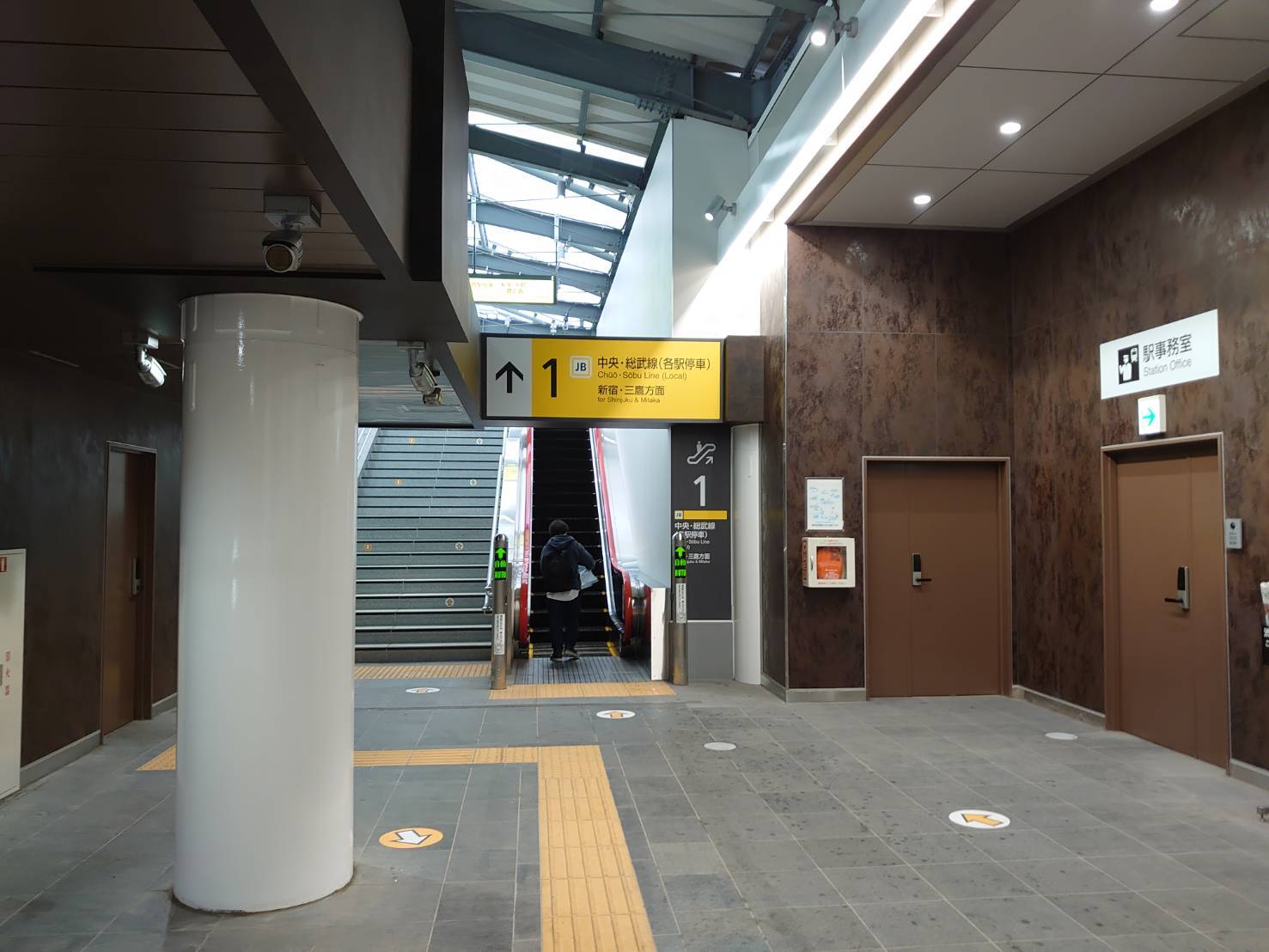 「千駄ヶ谷駅リニューアル」_a0075684_10372258.jpg