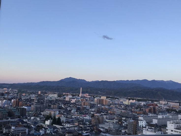 おはよう丹沢! 空がキレイ ♪_c0212604_5355455.jpg