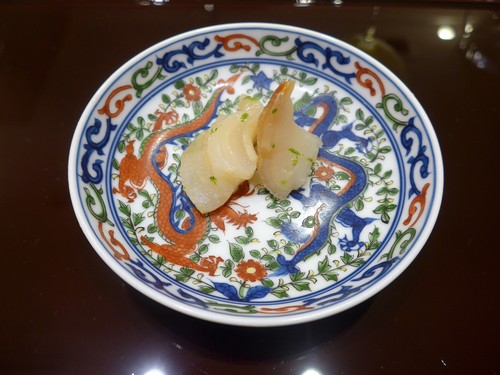 広尾「すし良月」へ行く。_f0232060_14102333.jpg