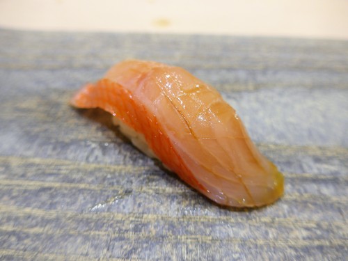 広尾「すし良月」へ行く。_f0232060_1420691.jpg
