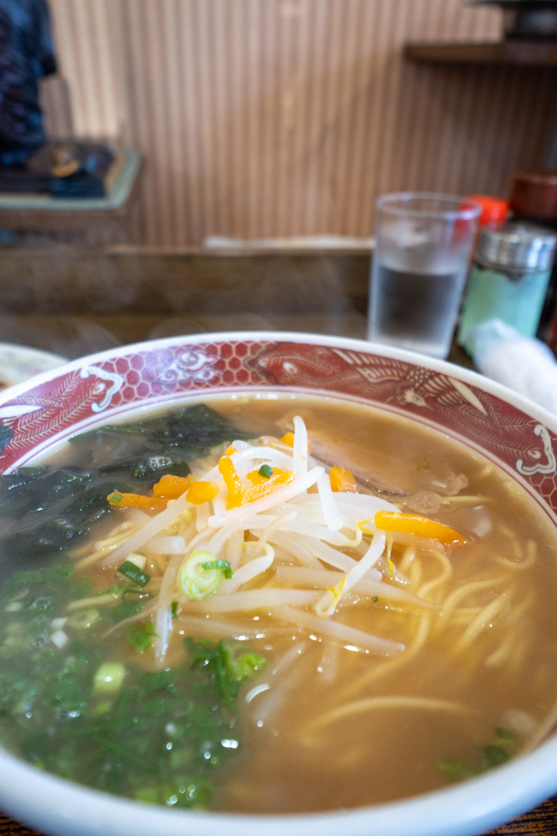 ラーメン天馬で、ラーメン定食B_a0077663_07401954.jpg