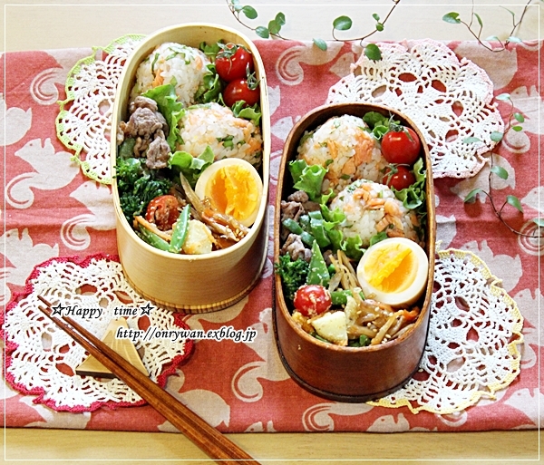 鮭とみつ葉のおむすび弁当と角食♪_f0348032_16391937.jpg