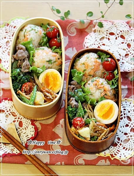 鮭とみつ葉のおむすび弁当と角食♪_f0348032_16392756.jpg