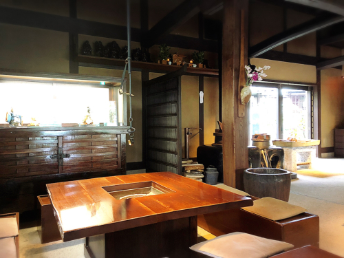 たねや日牟禮茶屋_e0292546_15435335.jpg