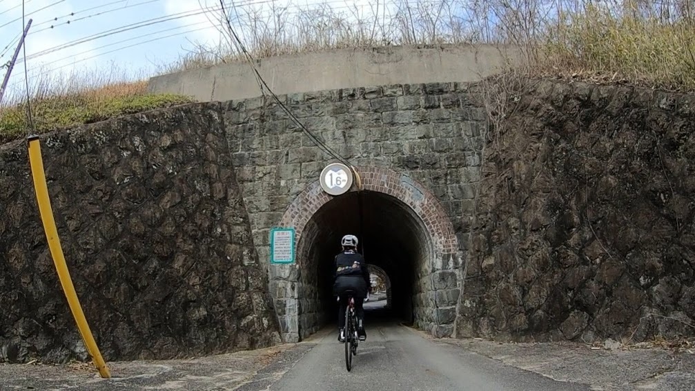 自転車で煉瓦橋ハント_c0214359_23240680.jpg