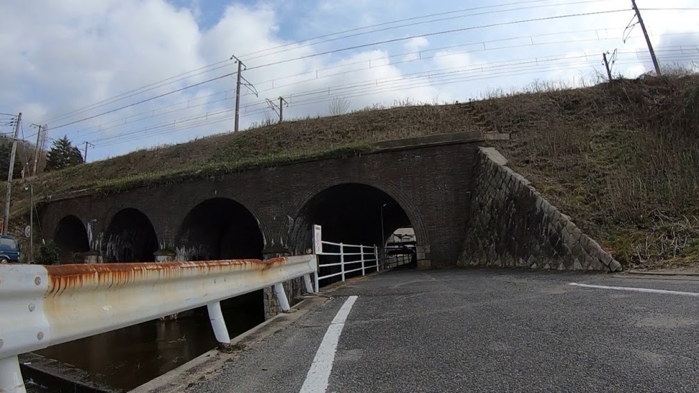 自転車で煉瓦橋ハント_c0214359_23353009.jpg