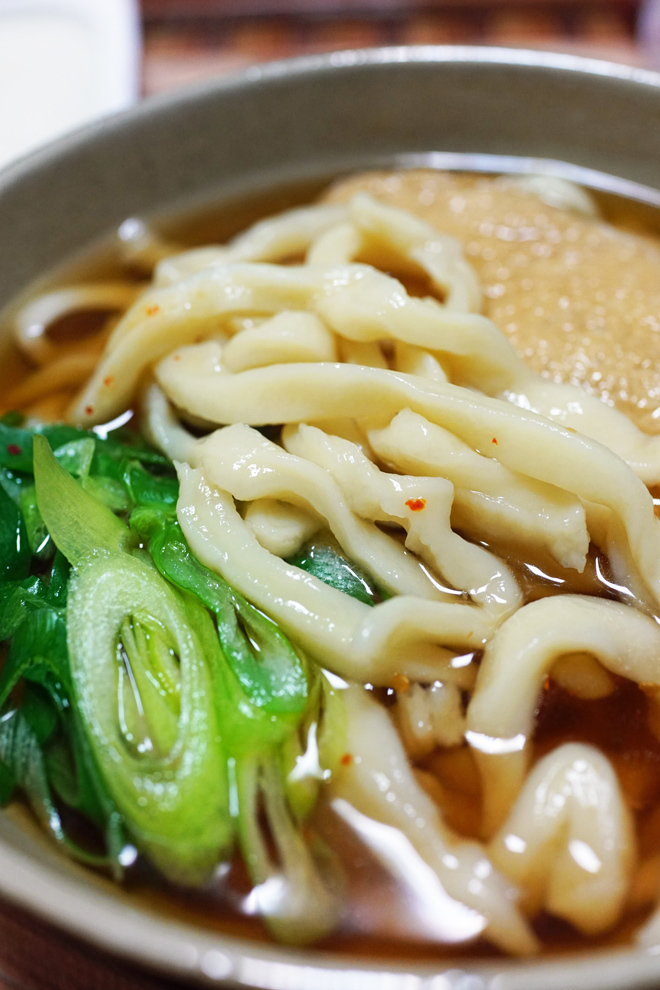 ウチで食べよう SANS SOUCIのうどんつゆ うどんを打ってあまぎつねうどん_b0049152_09001450.jpg