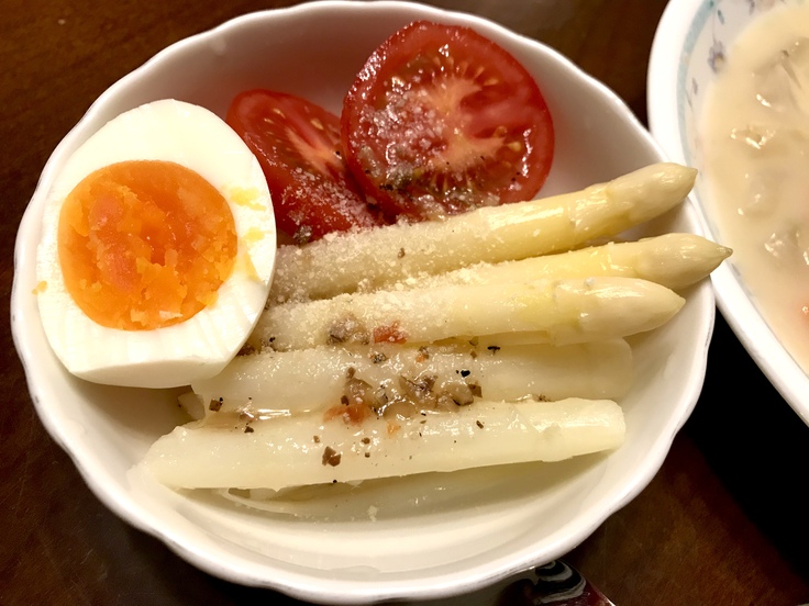 夜ごはん☆昼のリメイクのクリームシチュー。_c0212604_19245031.jpg