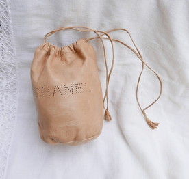 Chanel　Mini　巾着_f0144612_19344374.jpg