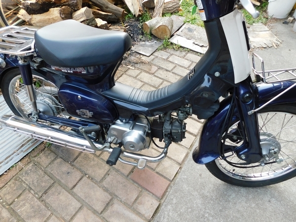 スーパーカブ レッグシールド交換 まさやんのお気楽diy生活 スーパーカブ レッグシールド交換 まさやんのお気楽diy生活