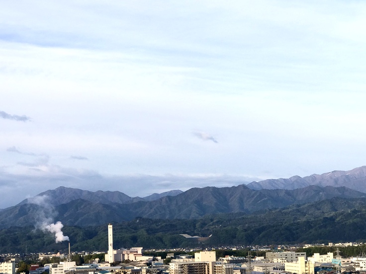 おはよう丹沢!今朝は青い山脈♪_c0212604_551475.jpg