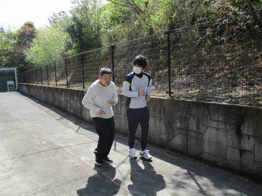 4/22 日中活動_a0154110_13554164.jpg