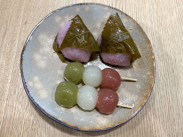 石川 金沢と白山市 Remref レムレフ 雅風堂 大松庵で 桜餅と花見団子 ふりむけばスカタン