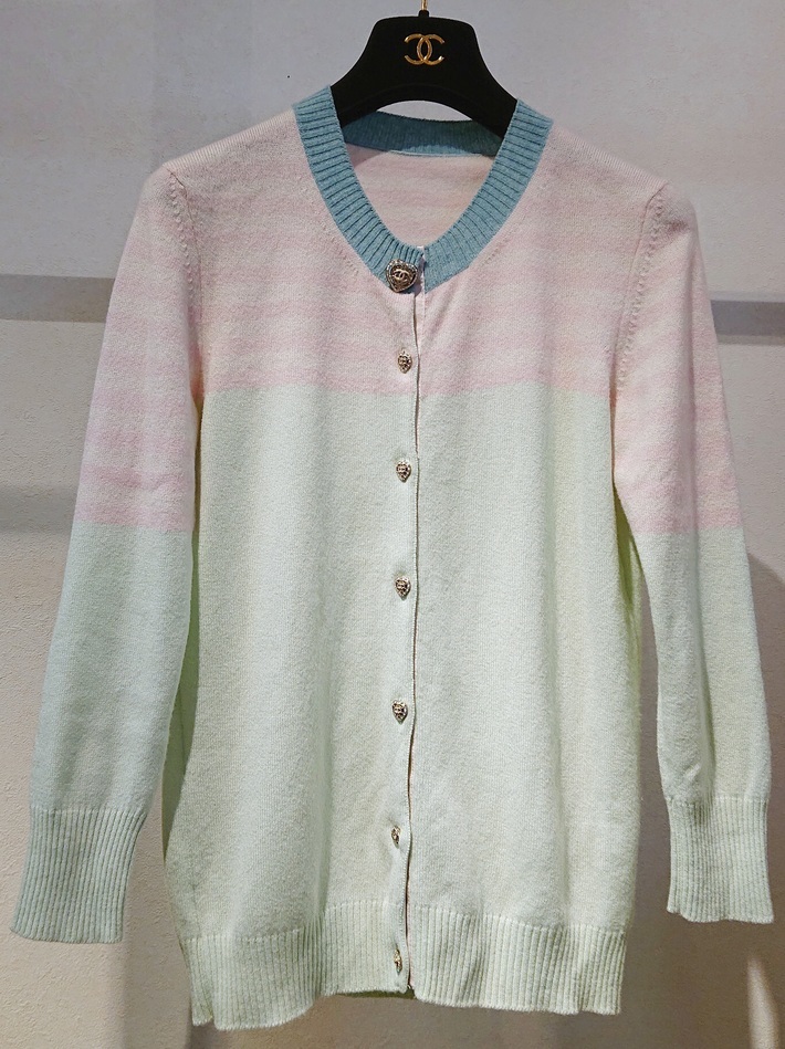 CHANELカシミヤカーデでパステルコーデ_b0321285_18313590.jpeg