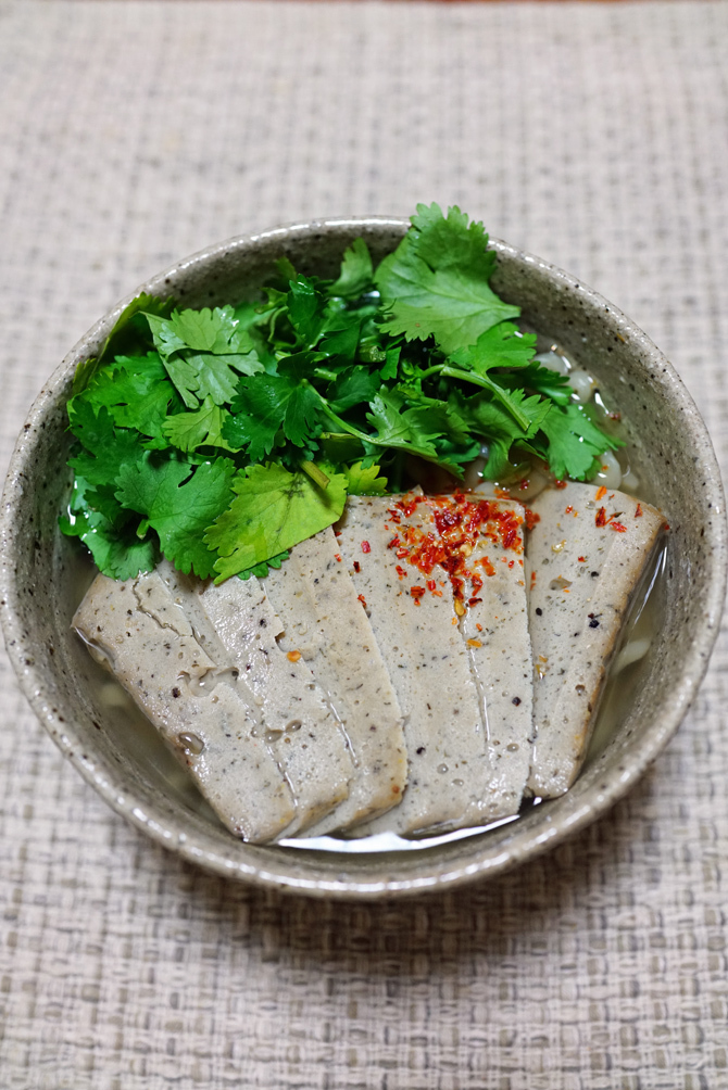 ウチで食べよう Okinawasoba EIBUNの弁当と持ち帰りそば_b0049152_17070343.jpg