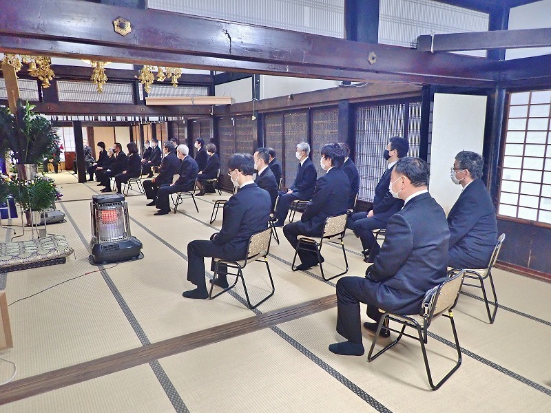 コロナでお葬式も様変わりです_c0336902_16084250.jpg