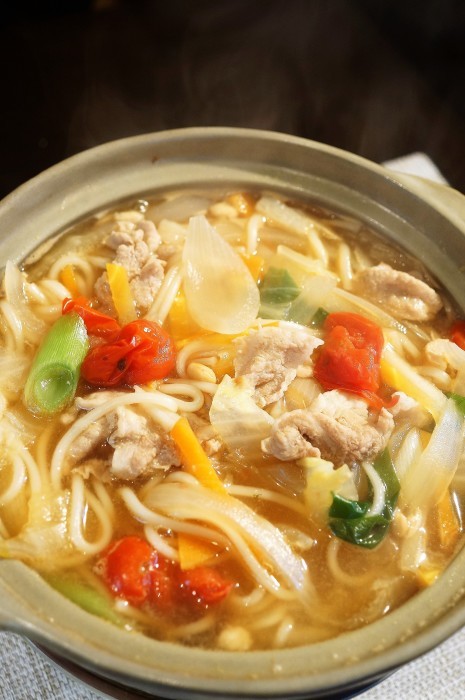 ■麺類・晩ご飯【鍋焼きうどん】_b0033423_23271004.jpg
