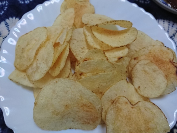 4/25夕飯 黒ラベル、キリンコーラサワー、サントリーハピクルサワー、湖池屋工場直送便、お茶漬け@自宅_b0042308_10563174.jpg