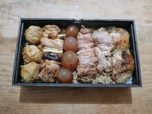 【テイクアウト情報】三鷹「焼鳥 山もと」_f0232060_1326766.jpg