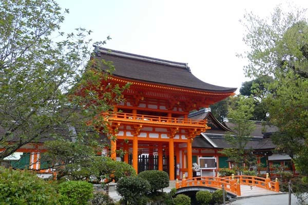 緑がいっぱい　上賀茂神社_e0048413_22092755.jpg