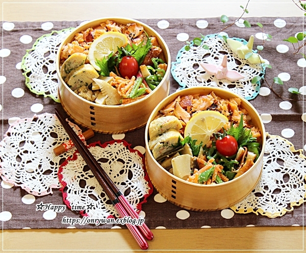 焼き鮭ほぐし弁当とクリーピングタイム♪_f0348032_16561371.jpg