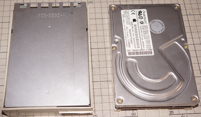 Macintosh Color Classic II のコンデンサ交換とApple IIe Card Macintosh Color Classic II のコンデンサ交換とApple IIe Card
