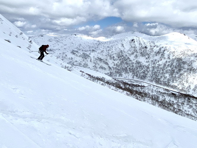 2020年4月『50年の時を刻むニセコ・チセヌプリ』 April 2020 \"50 years of Niseko\"_c0219616_21452132.jpg