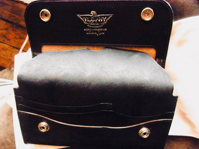 SADDLE BUDDY  WALLET_d0179518_11451669.jpg