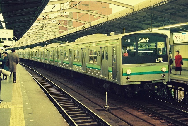 横浜線を駆けた 田の字 窓 蒲田電車区カマ５１編成の記録 赤い電車は臼い線