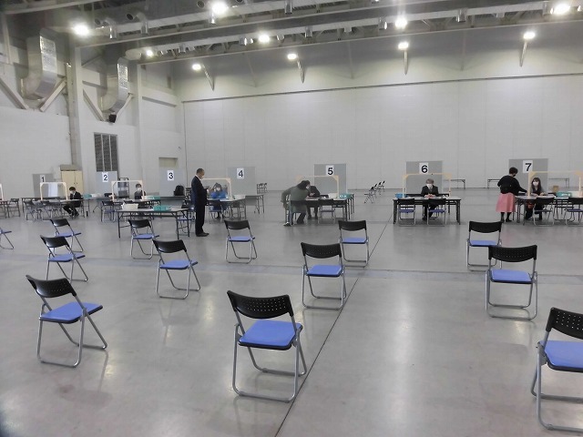 「郵送」申請が基本の「新型コロナウイルス感染拡大防止協力金」の受付inふじさんめっせ_f0141310_07042910.jpg
