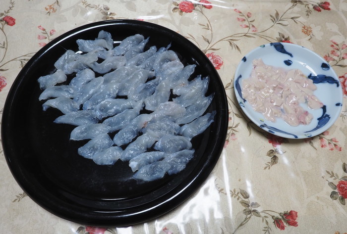 夫の釣果とその後(お刺身)_c0116915_00322639.jpg
