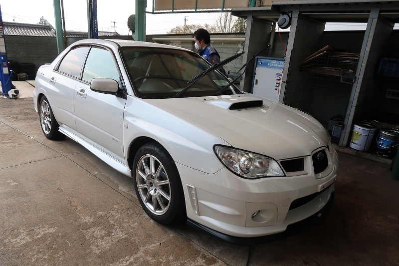 オーセンティックなWRX STI_f0076731_20135816.jpg