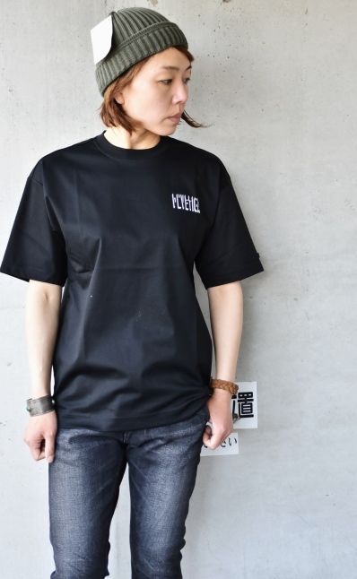 DUVETICA NEW Limited S/S TEE_d0152280_11190805.jpg